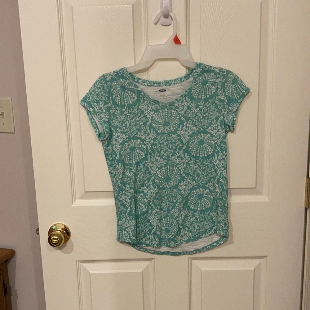 Girl’s shirt from Old Navy.